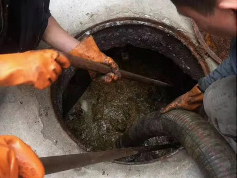 尤溪清理化粪池时如何避免沼气的危害?